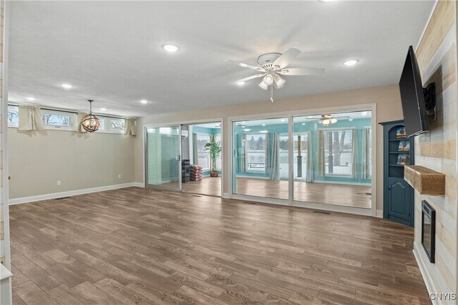 Foto del edificio - 13 E Edgewater Dr