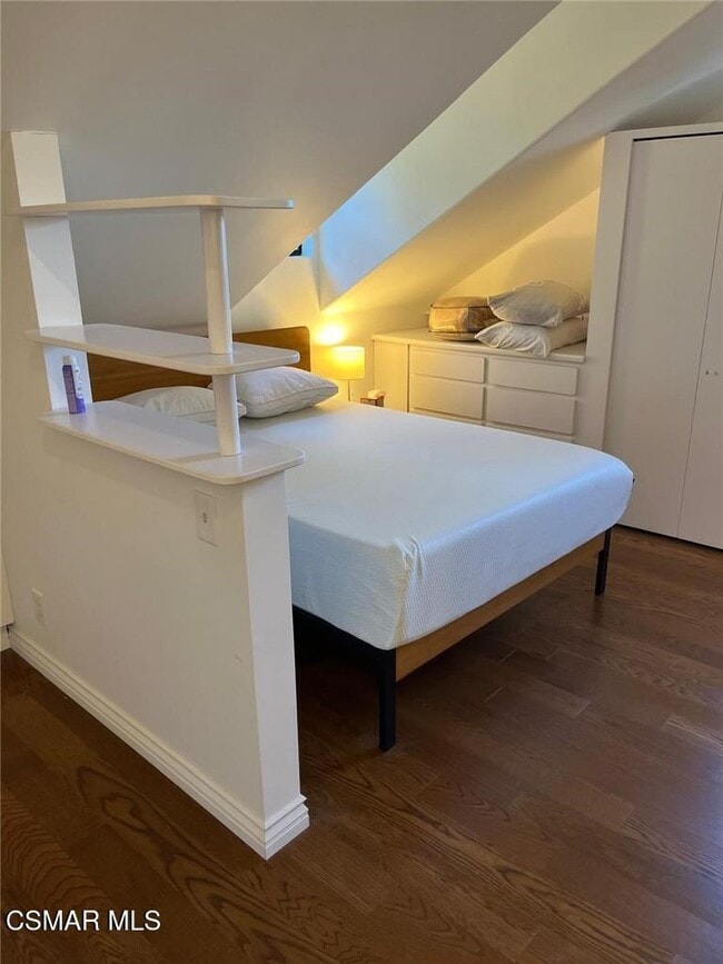 Foto del edificio - 23300 Raymond St