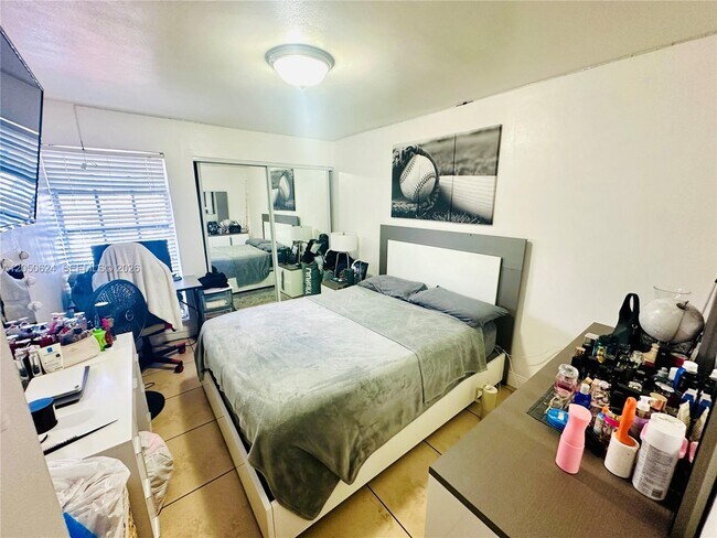 Foto del edificio - 6837 W 19th Ct