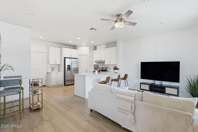 Foto del edificio - 7959 N 53rd Ave