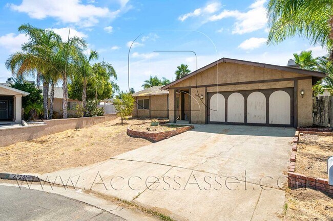 Foto del edificio - Cozy 3 Bed/2 Bath Home In Hemet!