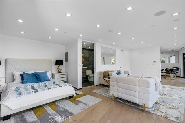 Foto del edificio - 8144 Gould Ave