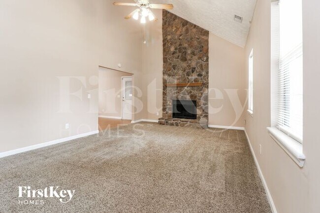 Foto del edificio - 5027 Truman Mountain Rd