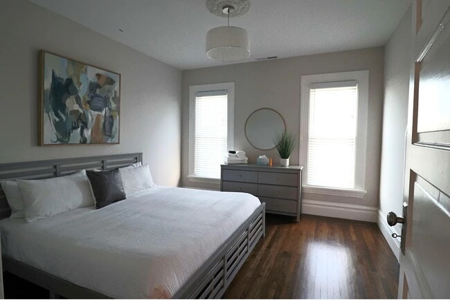 Photo - 2207 E 21st St House