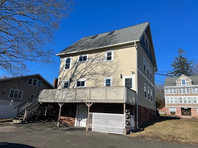 Building Photo - 23 E Main St