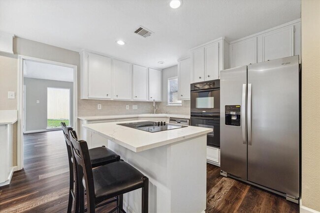 Building Photo - 1367 Du Lock Ln