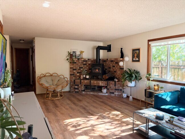 Foto del edificio - 3308 SE 11th St