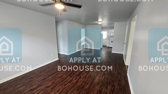 Building Photo - 600-610 OLDFATHER ST