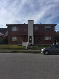 Building Photo - 1402 Gustav St