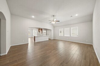 Building Photo - 6010 Kolle Dr