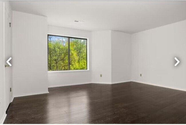 Building Photo - 156 Birchwood Cl