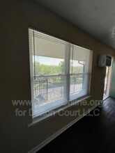 Building Photo - 1972 Cambridge Dr