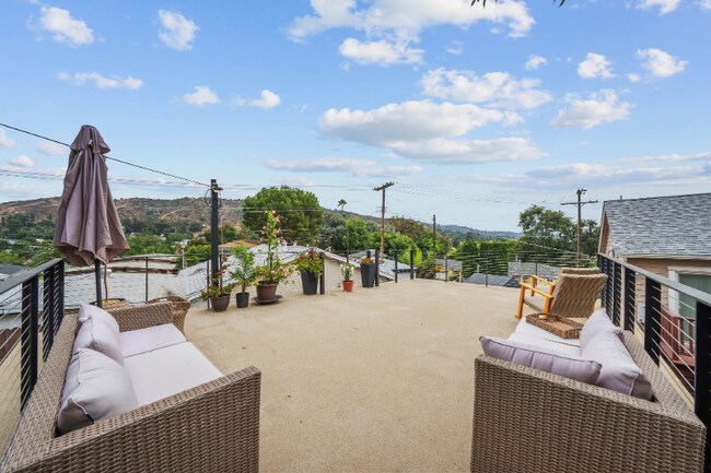 Foto del edificio - 2494 Loy Ln