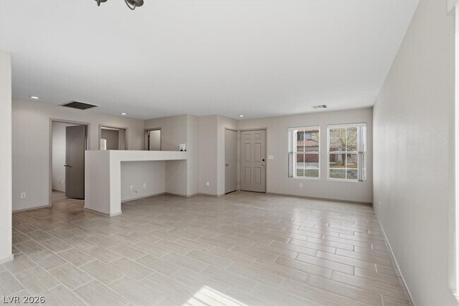 Building Photo - 11795 Magliana St