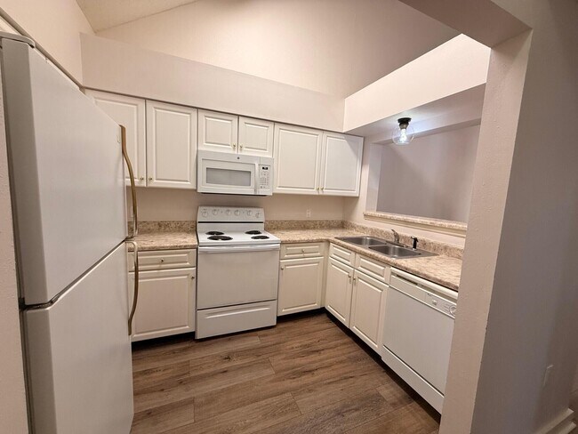 Foto del edificio - 4276 Calinda Ln
