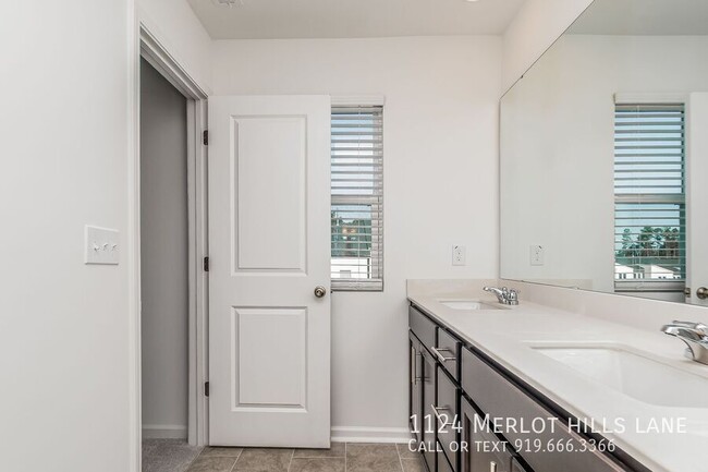Foto del edificio - 1124 Merlot Hills Ln.