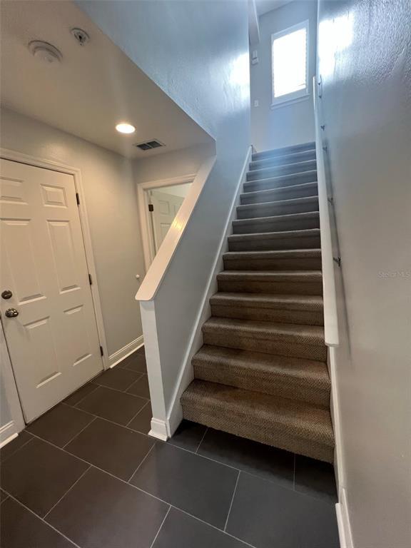 Building Photo - 608 S Matanzas Ave