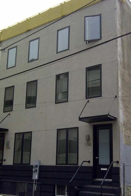 Building Photo - Mongtomery Ave Commons