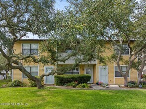 Building Photo - 105 Rio Del Mar St
