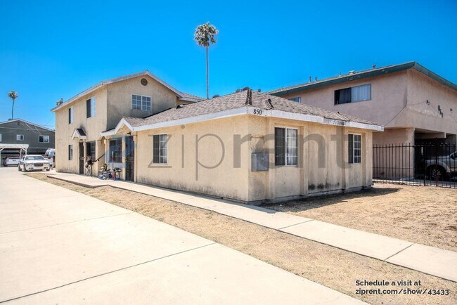 Foto del edificio - 850 W 80th St