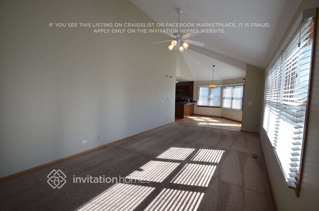 Foto del edificio - 4820 Goodhue Ln