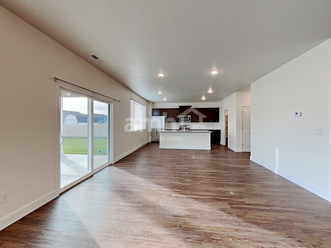 Building Photo - 9415 W Chino St