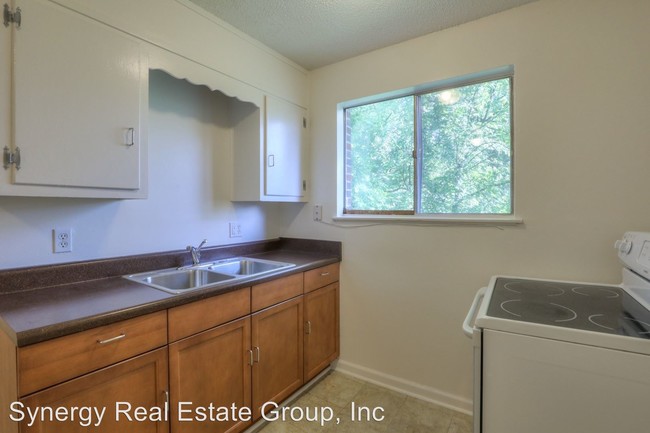 Building Photo - 317 Nix Dr