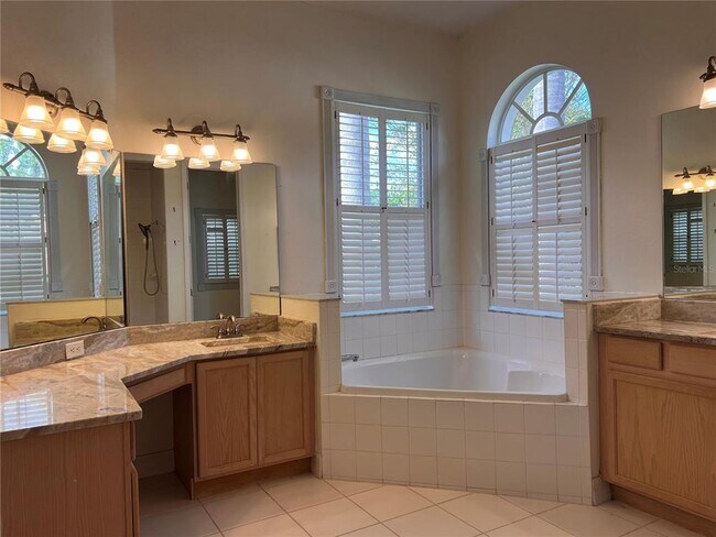 Foto del edificio - 12516 Leatherleaf Dr