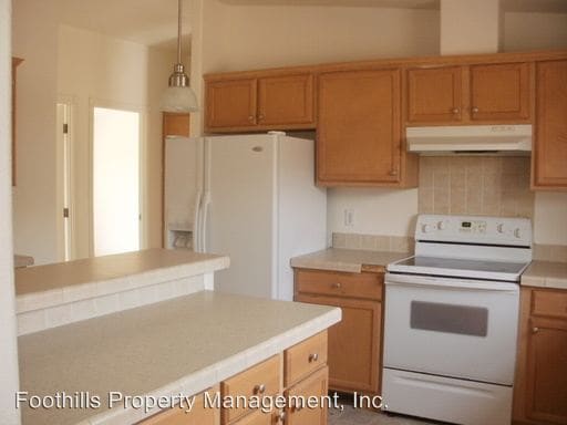 Building Photo - 4435 N Quail Hollow Rd
