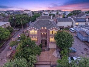 Building Photo - 2716 Bagby St