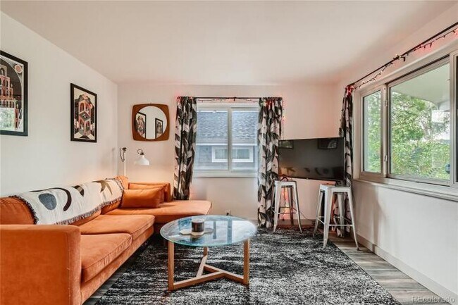 Foto del edificio - 4 bedroom in Englewood CO 80110