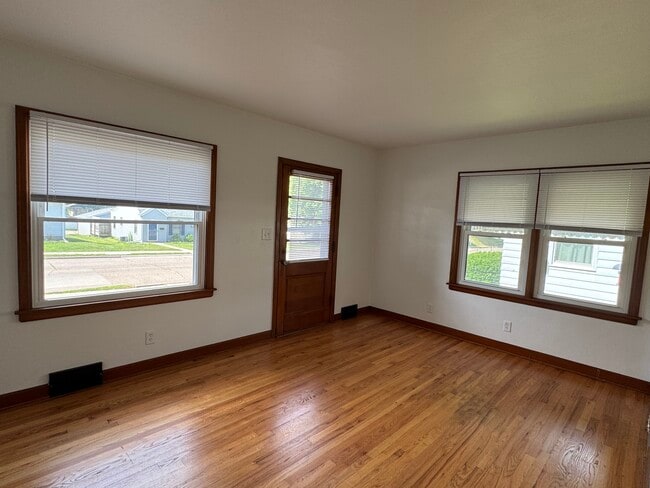 Building Photo - 1508 W 36th St
