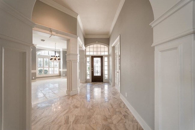 Foto del edificio - 13 Champion Villa Dr