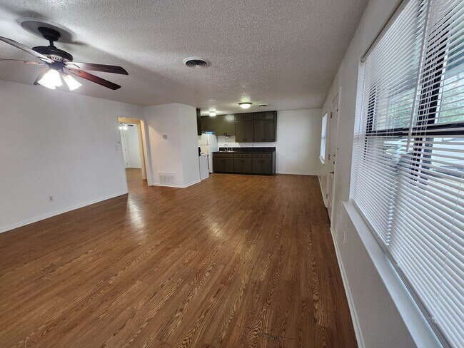 Foto del edificio - 2/1 Duplex in Lampasas
