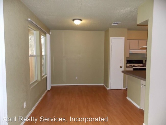 Building Photo - 2609 Carlow Dr