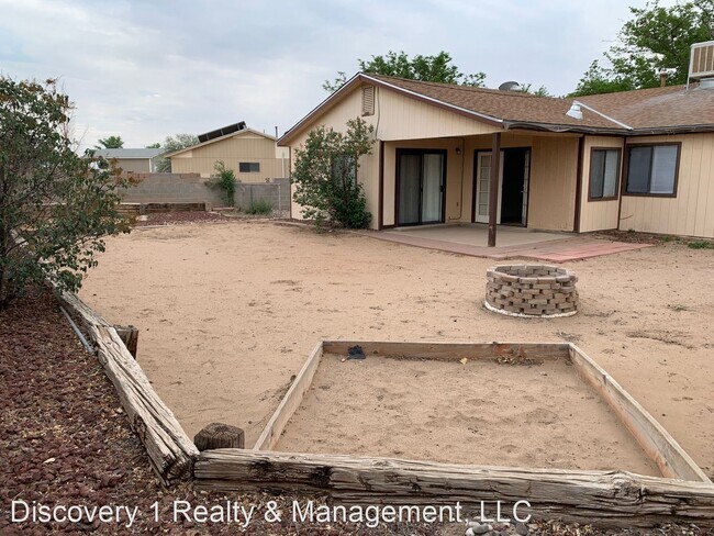 Building Photo - 3 br, 2 bath House - 429 Victor Lane