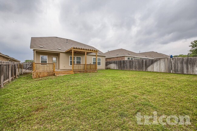 Foto del edificio - 613 Heartwood Way SE