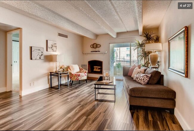 Foto del edificio - 1365 Columbine St