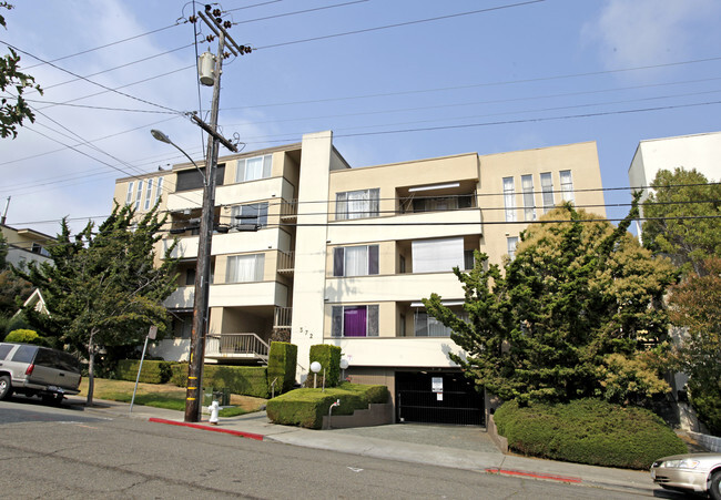 Apartments On Euclid Ave