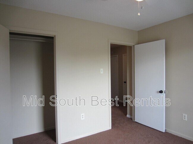 Building Photo - 3374 Burgess Dr