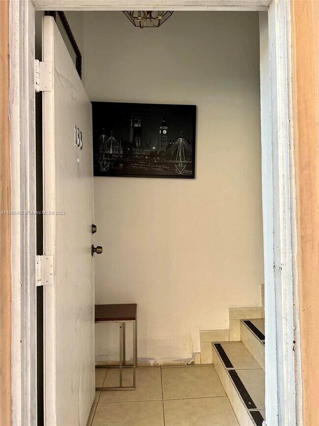 Foto del edificio - 7420 W 20th Ave