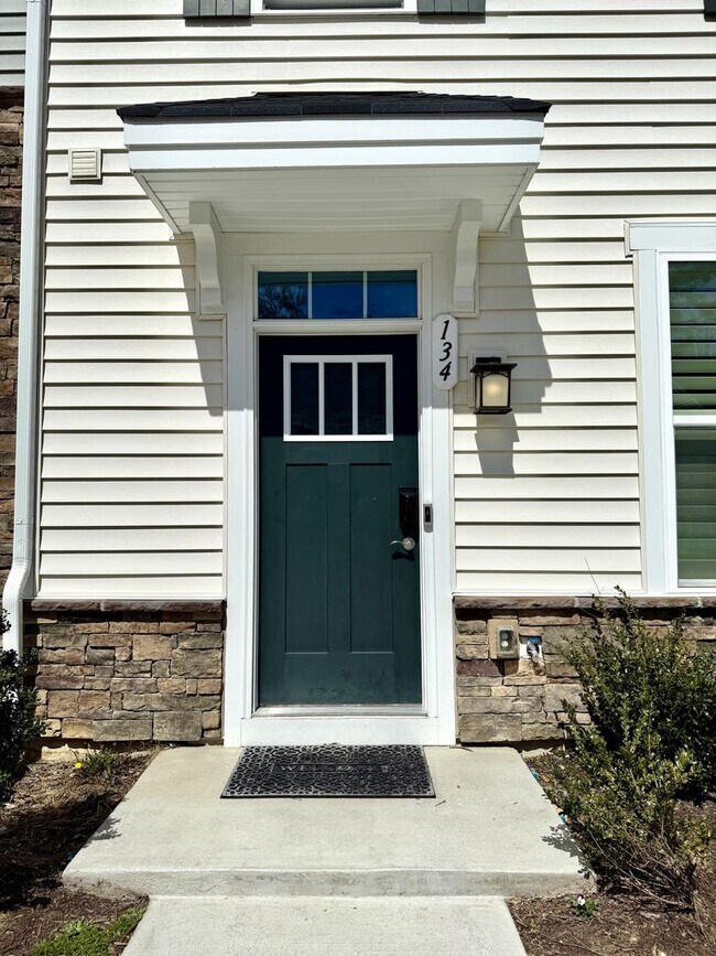 Building Photo - Arbors York County