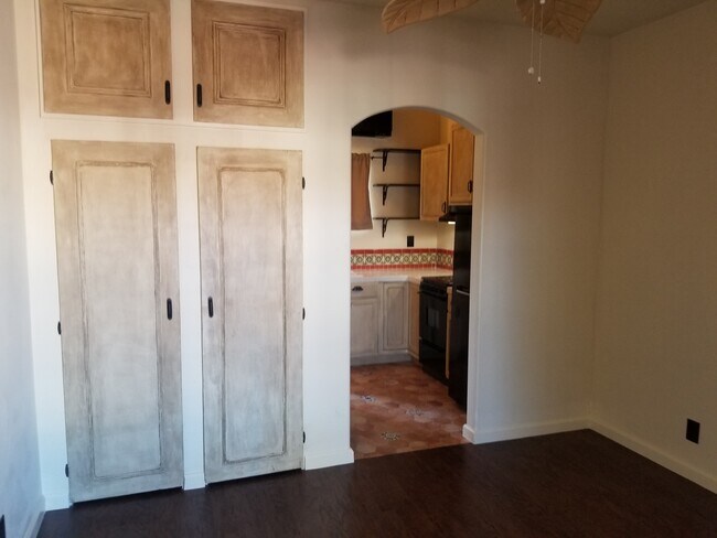 Building Photo - 783 N Indian Canyon Dr