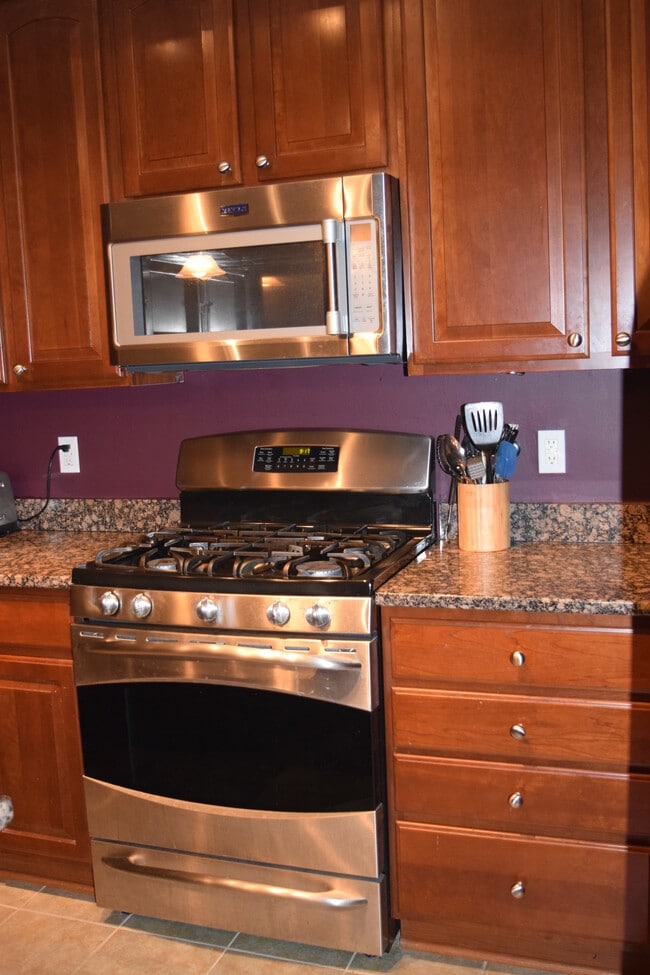 Foto del edificio - 2500 Eastbourne Dr