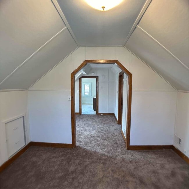 Building Photo - 169 S 64th St