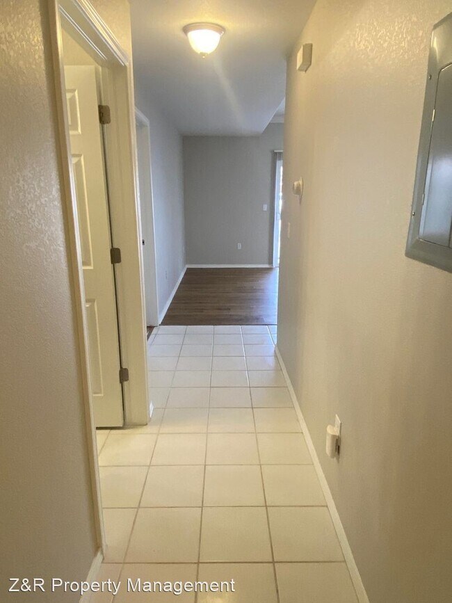 Building Photo - 3081 Mandalay Grove