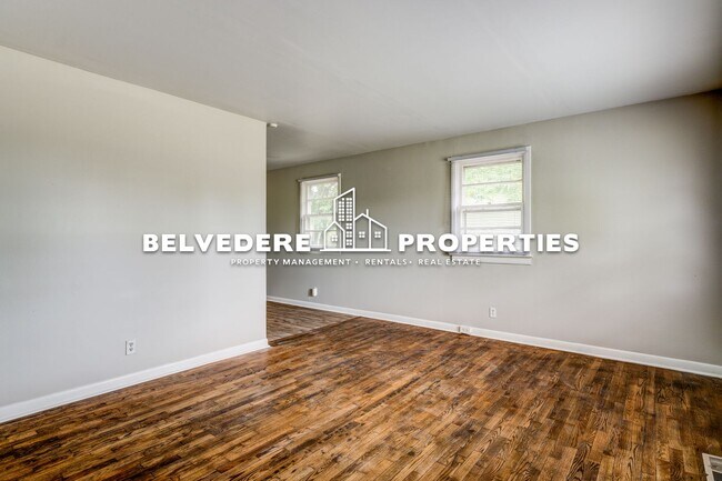 Foto del edificio - 1607 Eastwood Ave
