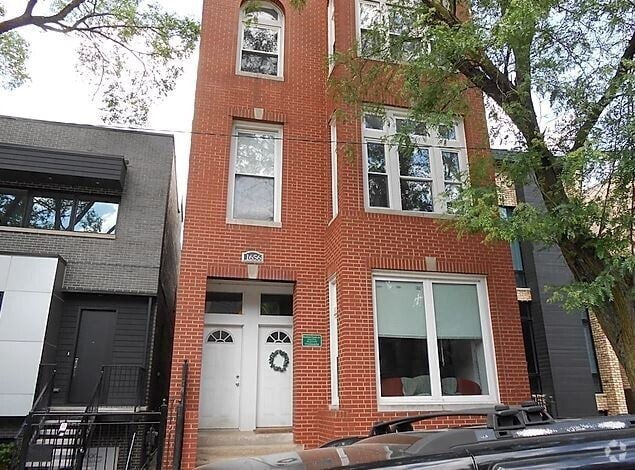 Building Photo - 1658 W Erie St