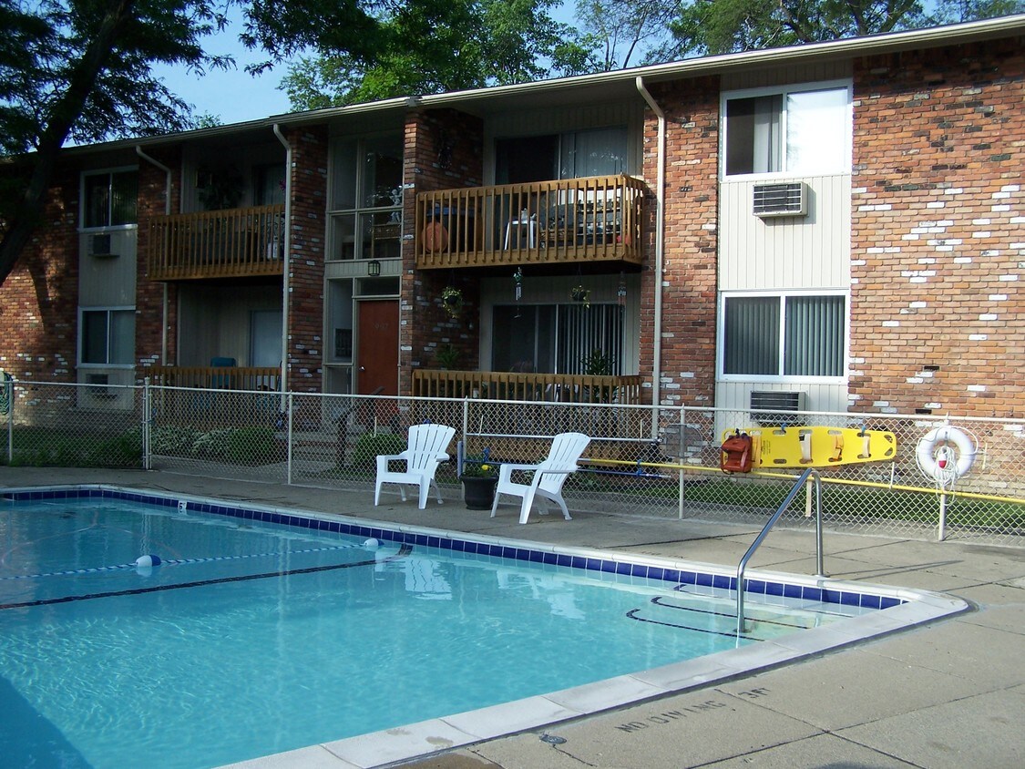 Primary Photo - 2722 Crooks Rd
