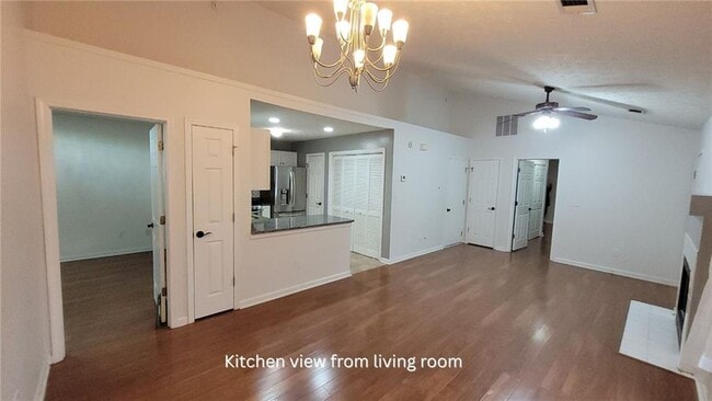 Building Photo - 720 Avening Ct